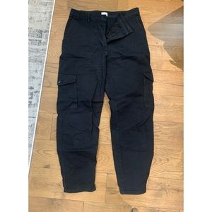 Black Aritzia cargo pants